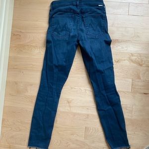 MOTHER High Rise Looker Ankle Fray